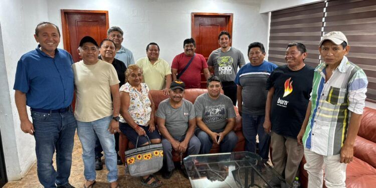 Nivardo Mena respalda la organización de la Feria Tradicional de Kantunilkín