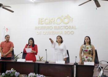 Toman protesta titulares de la Secretaría Ejecutiva y Unidad Técnica de Transparencia y Archivo Electoral