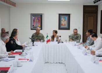 A través de la Mesa de Seguridad, Mara Lezama refuerza acciones para protección de las personas en el sur del estado