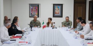 A través de la Mesa de Seguridad, Mara Lezama refuerza acciones para protección de las personas en el sur del estado