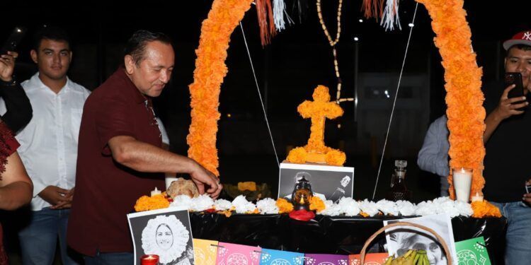 Presencia Nivardo Mena trabajo cultural de Universidad “BJ”