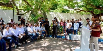 Presentan Estefanía Mercado y Mara Lezama proyecto de rehabilitación del parque Leona Vicario