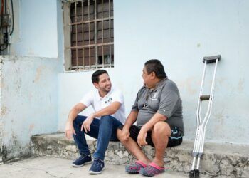 Reitera Renán Sánchez, su compromiso con la atención ciudadana, durante visita a hogares