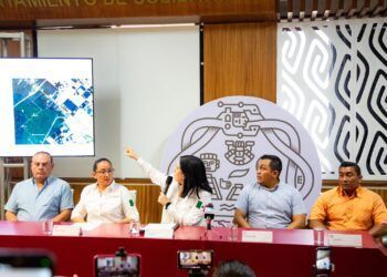 Estefanía Mercado atiende contingencia heredada por acumulación de basura en Solidaridad