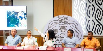 Estefanía Mercado atiende contingencia heredada por acumulación de basura en Solidaridad