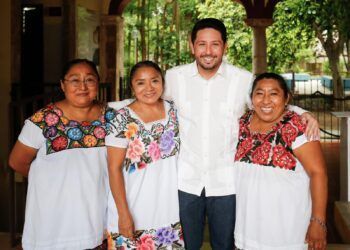 Renán Sánchez destaca el papel fundamental de las mujeres rurales en Quintana Roo
