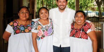 Renán Sánchez destaca el papel fundamental de las mujeres rurales en Quintana Roo