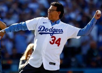 Muere Fernando Valenzuela, leyenda del béisbol, en Los Ángeles tras complicaciones de salud