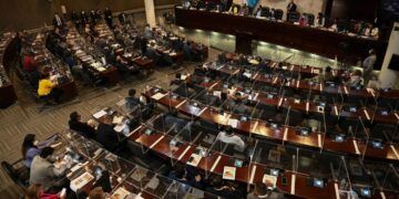 Congreso hondureño aprueba extensión de amnistía migratoria hasta 2025