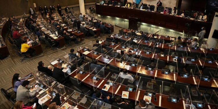 Congreso hondureño aprueba extensión de amnistía migratoria hasta 2025