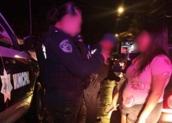 Ciudadano denuncia abuso policial y presunto robo en Tulum