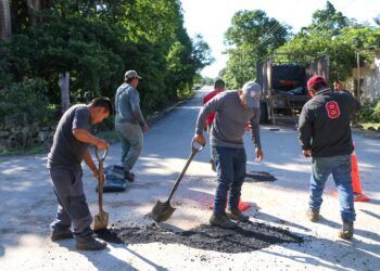 Prueban asfalto en frio para avanzar con bacheo en Kantunilkín