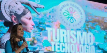 Impulsa Mara Lezama el turismo sostenible y sostenible en el World Tourism Trends Summit en Cozumel