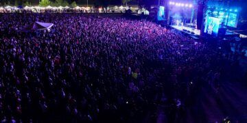 Los Ángeles Azules ponen a bailar a más de 10 mil personas en el recinto ferial de Playa del Carmen