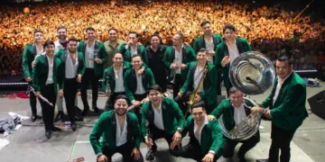 Más de 25 mil personas vibran con La Arrolladora Banda El Limón en Playa del Carmen