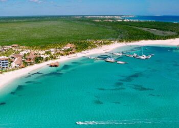 5 experiencias esenciales para quienes viajan solos al Caribe Mexicano 