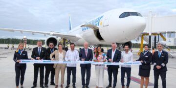 Tulum se conecta con Alemania en histórico vuelo directo de la aerolínea Discover Airlines: Mara Lezama