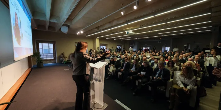 Anuncian a Cancún como sede del IV Foro Iberoamericano de Ciudades 2025