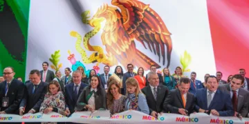 Mara Lezama acompaña a Josefina Rodríguez en inauguración del Pabellón México, en FITUR 2025