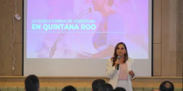 Imparte Mara Lezama Conferencia de la estrategia de Construcción de Paz a generales y coroneles de la Maestría en Seguridad Nacional
