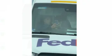 Indignante: Chofer de FedEx agrede a niño con discapacidad por estacionamiento en Playa del Carmen