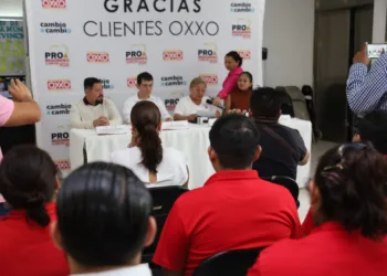 DIF Othón P. Blanco y OXXO llevarán paquetes alimentarios a más de mil abuelitos de la zona rural