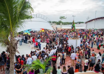 Estefanía Mercado le cumplió a Puerto Aventuras: en menos de cien días ya tienen Plaza Cívica