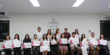 Mara Lezama entrega a 11 mujeres y 7 hombres el Premio Estatal de Humanidades, Ciencias, Tecnología e Innovación 2024