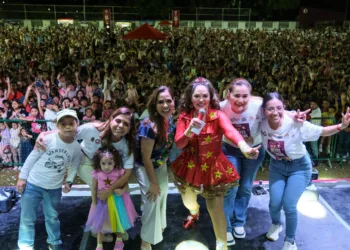 Inicia Mara Lezama en Chetumal, celebración de Reyes Magos junto a miles de niñas y niños con Tatiana