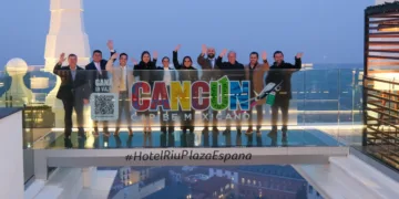 CANCÚN se proyecta al mundo entero desde la icónica terraza del hotel Riu Plaza España