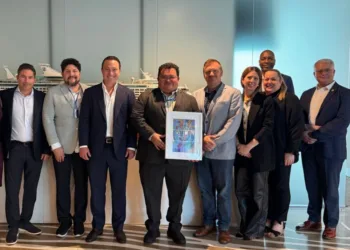 Consolida Chacón alianza con Royal Caribbean y reafirman a Cozumel como pilar estratégico en su expansión global