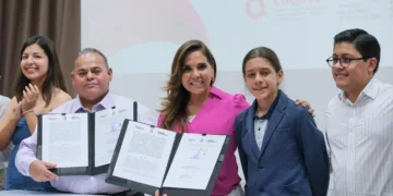 Firma Mara Lezama el Nuevo Acuerdo para fomentar e impulsar el ajedrez entre la niñez y juventudes quintanarroenses