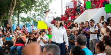 Masivo apoyo en primer foro ciudadano a favor del cambio de nombre de Solidaridad a Playa del Carmen