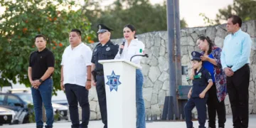 Anuncia Estefanía Mercado bono económico y aumento a la prima por antigüedad de toda la policía municipal