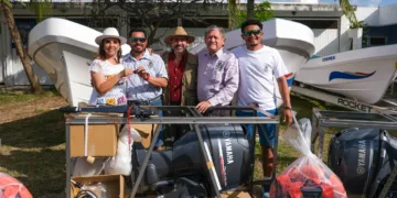 Mara Lezama entrega más de 6.6 mdp en apoyos a pescadoras y pescadores de cooperativas, tras 10 años de abandono