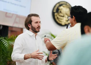 Estefanía Mercado está haciendo inversiones históricas en materia turística y obra pública en Playa del Carmen: Fernando Muñoz