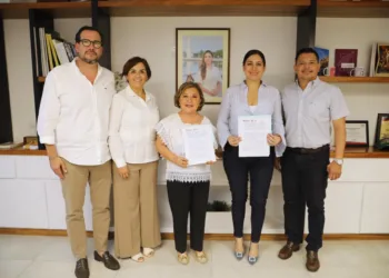 Gobiernos de Playa del Carmen y del Estado suscriben convenio para modernizar el Sistema de Control Interno y combatir la corrupción