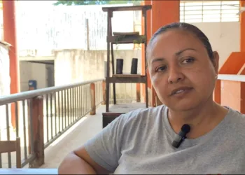 Suspensión de clases afecta a estudiantes y familias, pero beneficia a comercios locales