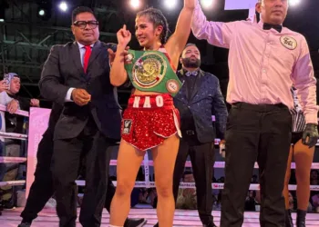 Naomi valle, se coronó campeona mundial juvenil en “Let’s box II”
