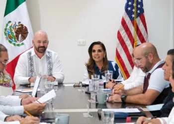 Se reúne Mara Lezama con el Cónsul de EE.UU Justen A. Thomas para fortalecer la inversión y el turismo en Quintana Roo