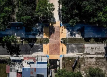 Entrega Mara Lezama rehabilitación vial y drenaje pluvial con obras dignas en la Av. Constituyentes con Tomás Aznar para devolver el brillo a Chetumal