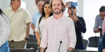 Fernando Muñoz refrenda su compromiso de colaborar con la Profepa por un trato digno hacia los delfines