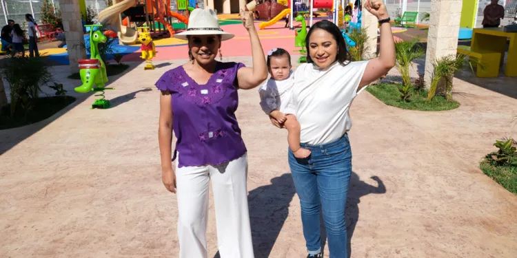 Entrega Mara Lezama transformado parque La Colmena a familias de Felipe Carrillo Puerto