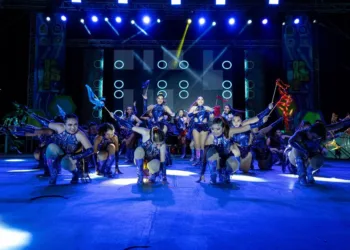 Chetumal vibra al ritmo del espectacular Carnaval Neón 2025