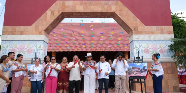 Inaugura Mara Lezama parador turístico en José María Morelos; este centro artístico y cultural permitirá al pueblo mostrar su grandeza