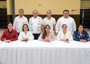 Encabeza Mara Lezama reunión estratégica con las y los presidentes municipales de Quintana Roo