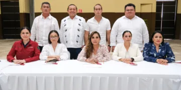 Encabeza Mara Lezama reunión estratégica con las y los presidentes municipales de Quintana Roo