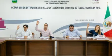 Tulum invierte en su personal, con programa de becas de estudio