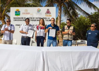 Inauguran centro cultural y convenio de trabajo, en el 44 aniversario del parque Tulum