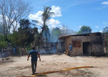 Familias de Huaymax lo han perdido todo en un incendio: piden ayuda para comenzar de nuevo